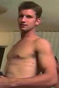 picture of muscular porn star Andrew | hotmusclefucker.com